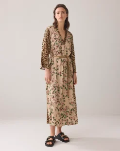 Online Midi dress in mix of prints Kleider