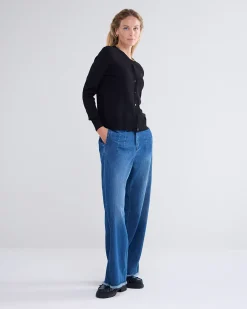 New Short cardigan with buttons Basics