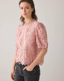 New Top in lace fabric Oberteile & T-shirts