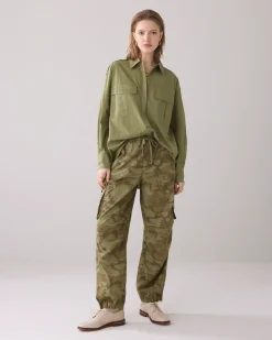 Fashion Trousers with camouflage print Hosen & Jumpsuits