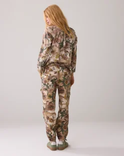 Clearance Trousers with camouflage and flower print Hosen & Jumpsuits