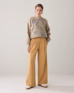 Outlet Trousers with pleated waistband Hosen & Jumpsuits